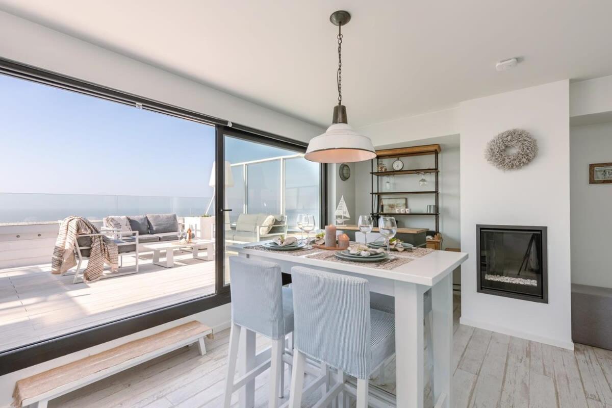 Huswell - Bright Penthouse With Two Terraces And Sea View Appartement Blankenberge